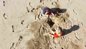 digging-in-sand